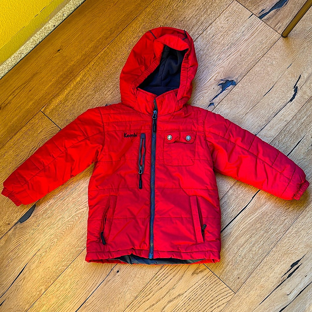 Kombi red ski snow jacket, detachable hood size 4